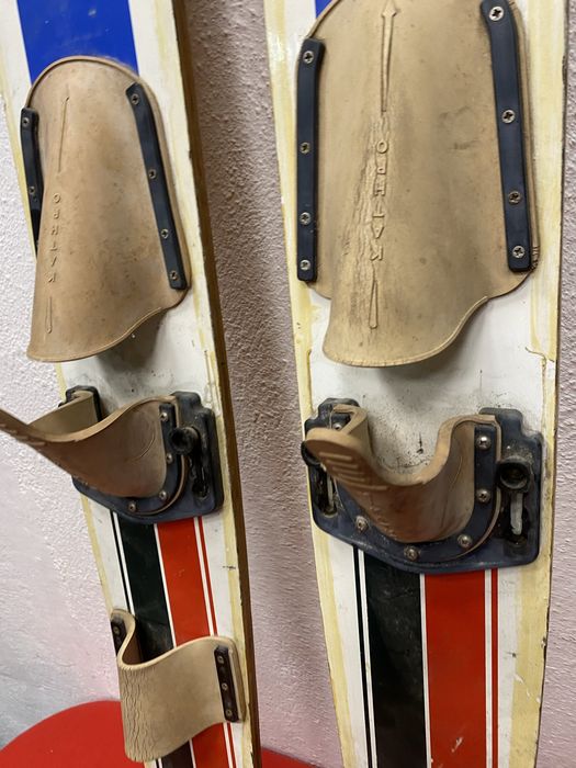 Винтидж водни ски пт дърво