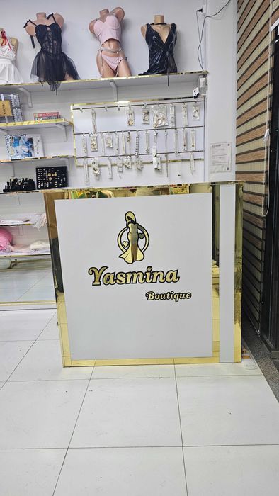 Оборудование для магазина одежды