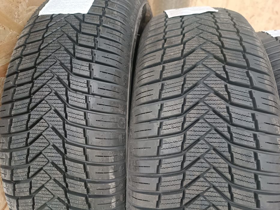 Vând set de anvelope