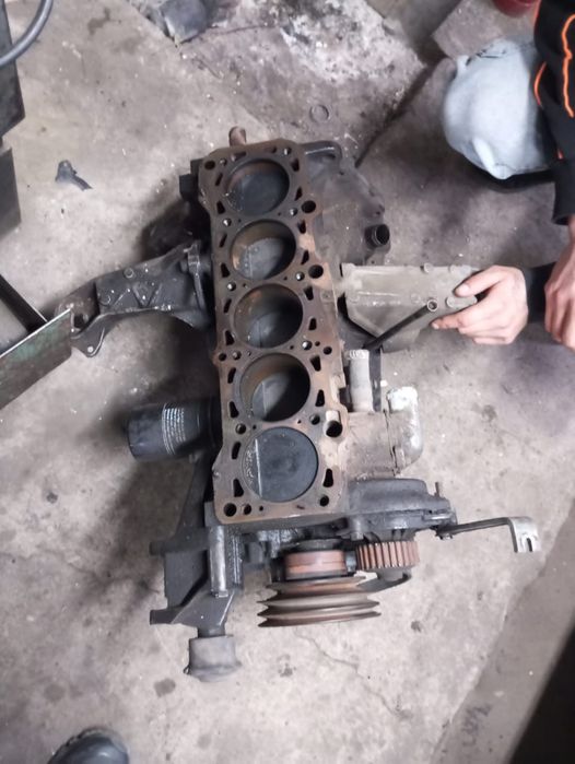 Продам мотор Ауди 100 с3