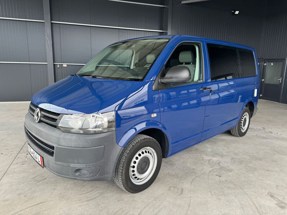 Volkswagen Transporter VW T5 M1 Autoturism 9 locuri Clima