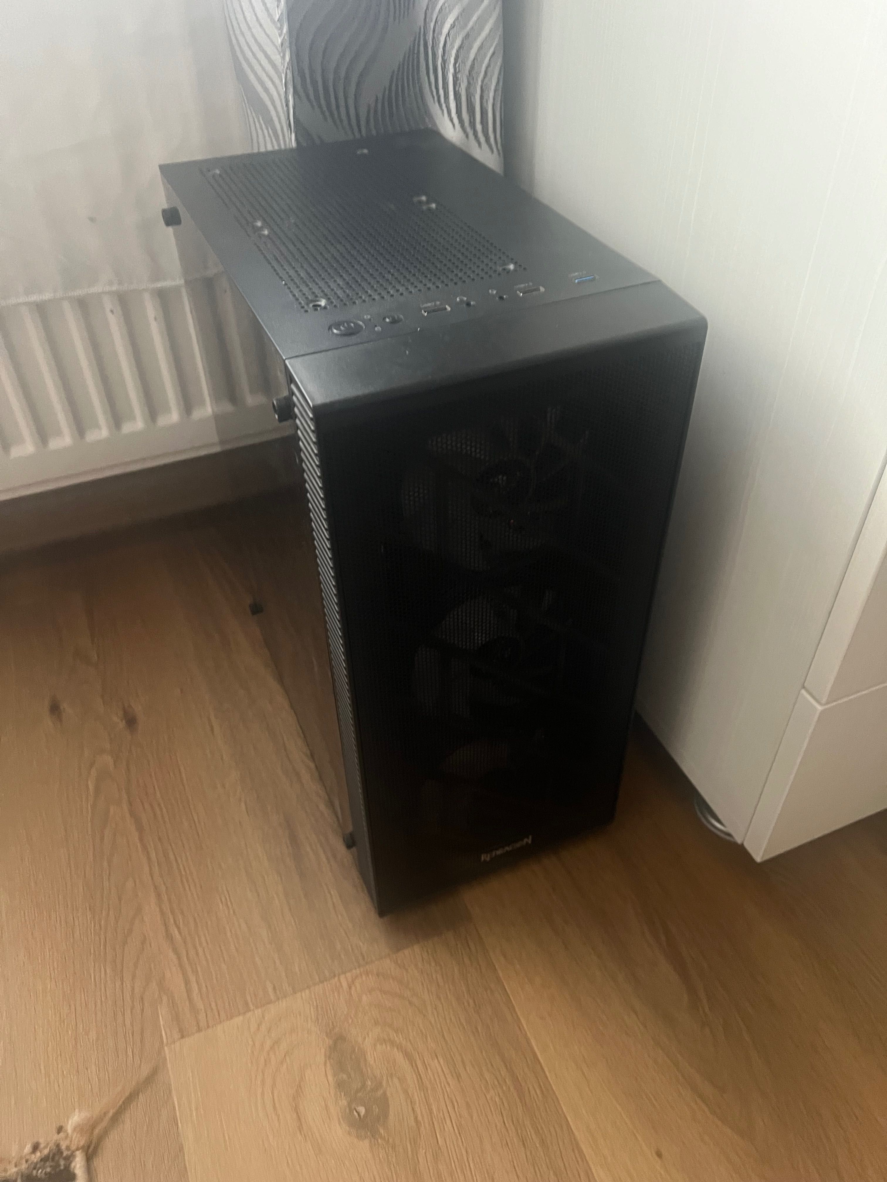 Vând pc gaminggg