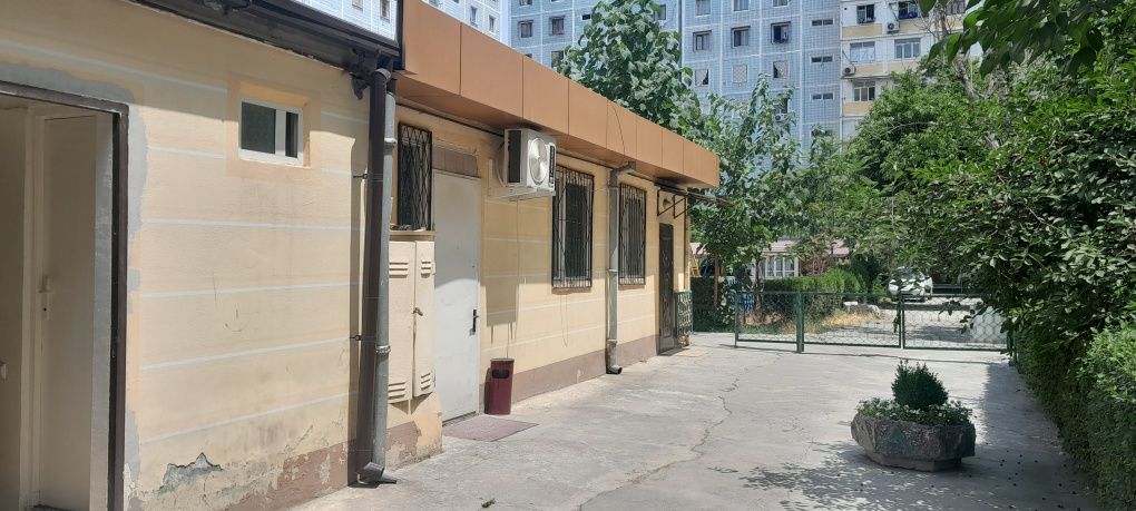 Аренда  помещения  2 ком.40м2 на Сергели-8а