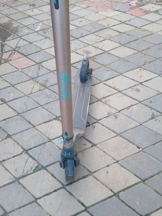 Vând trotineta electrica  urgent  preț  550 lei neg