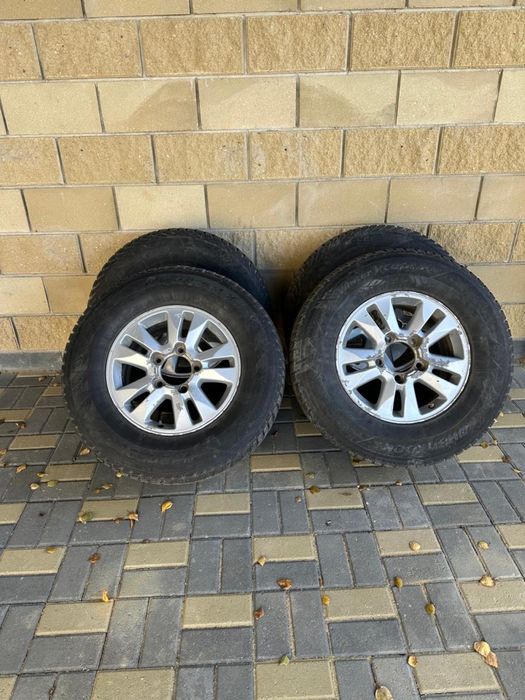 Продам диски с шинами 285/65/17