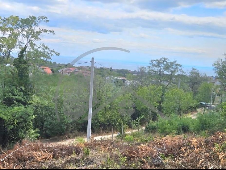 Парцел в Варна-м-т Траката площ 485 цена 142800