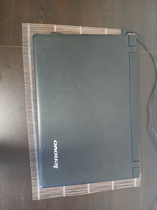 Lptop lenovo windows 8.1 pro functioneza foarte bine