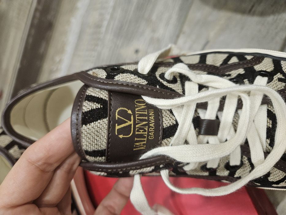 Кецове Valentino Garavani