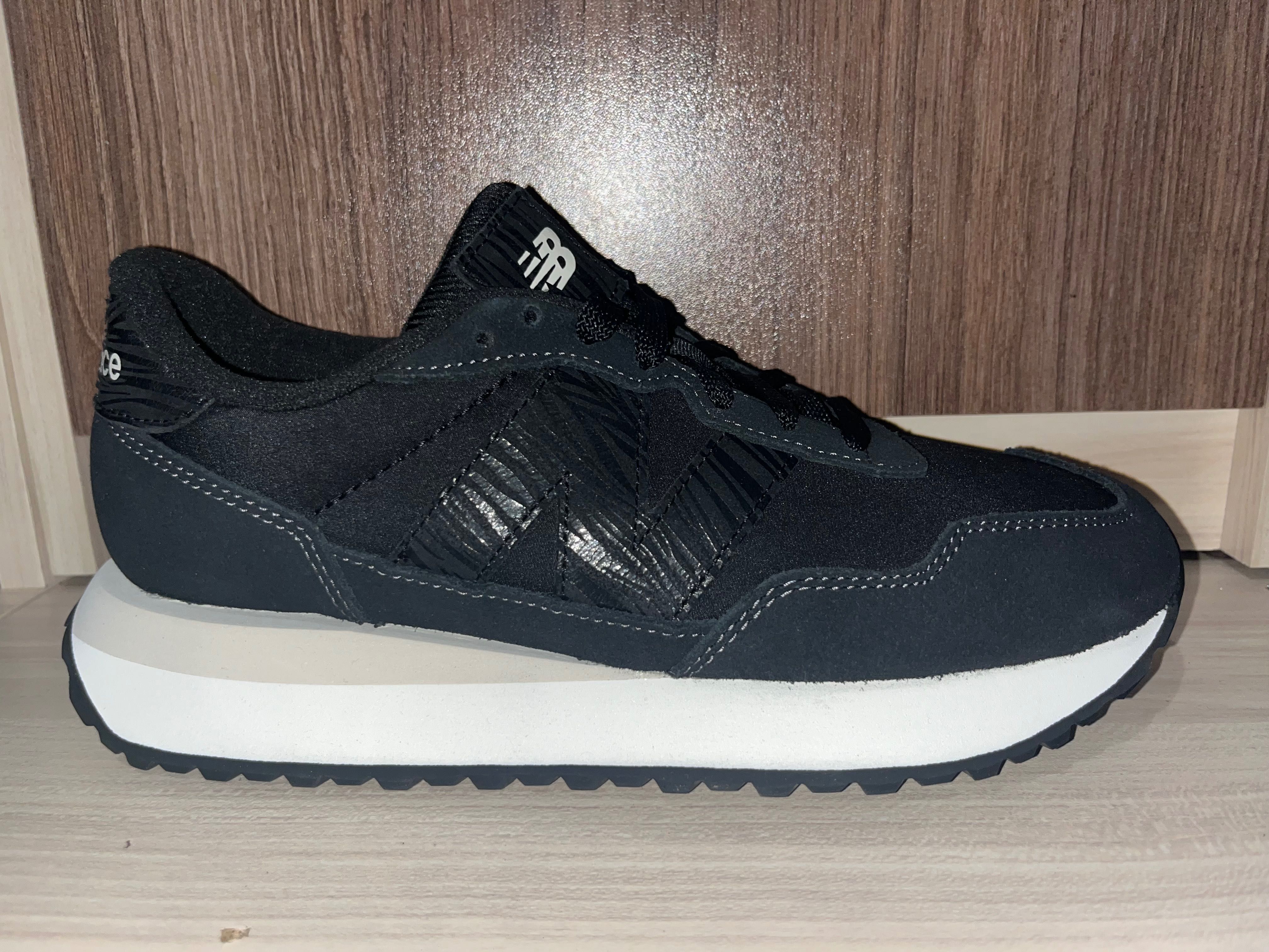 Дамски сникърси New balance 237 номер 39