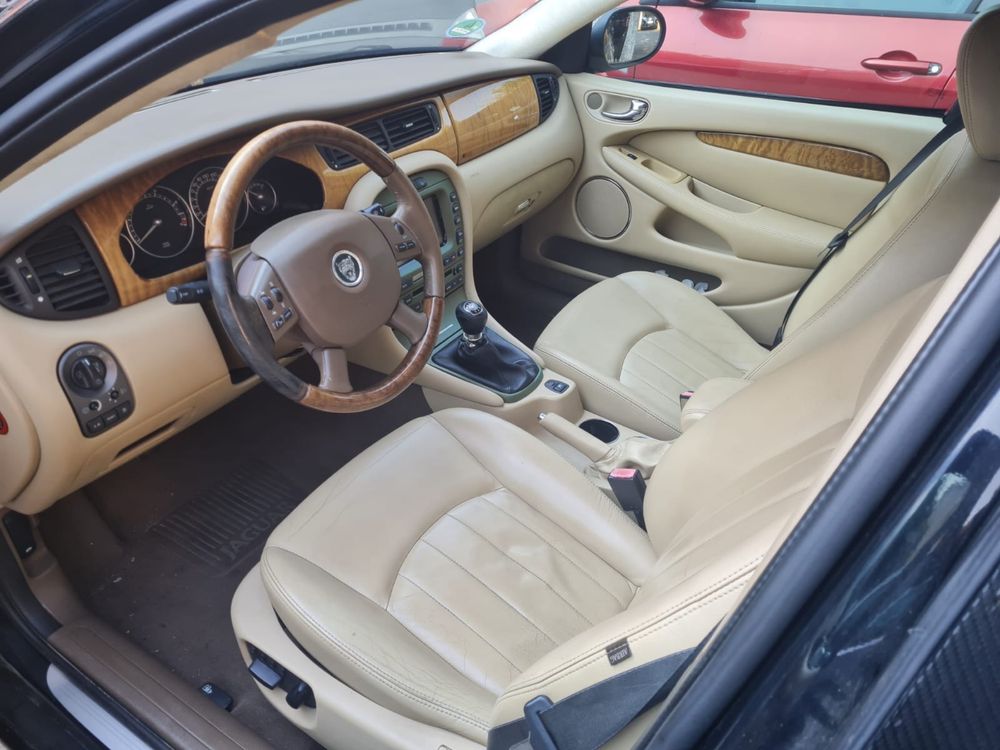 Jaguar X Type adus din Germania