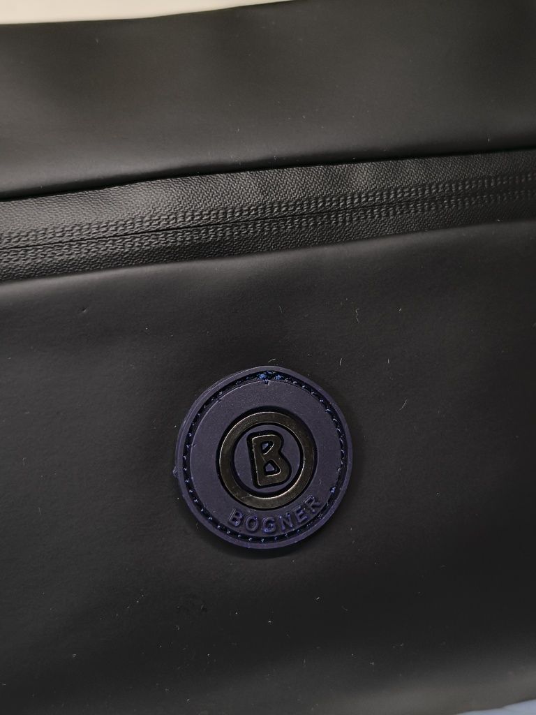 Bogner чанта тип банан