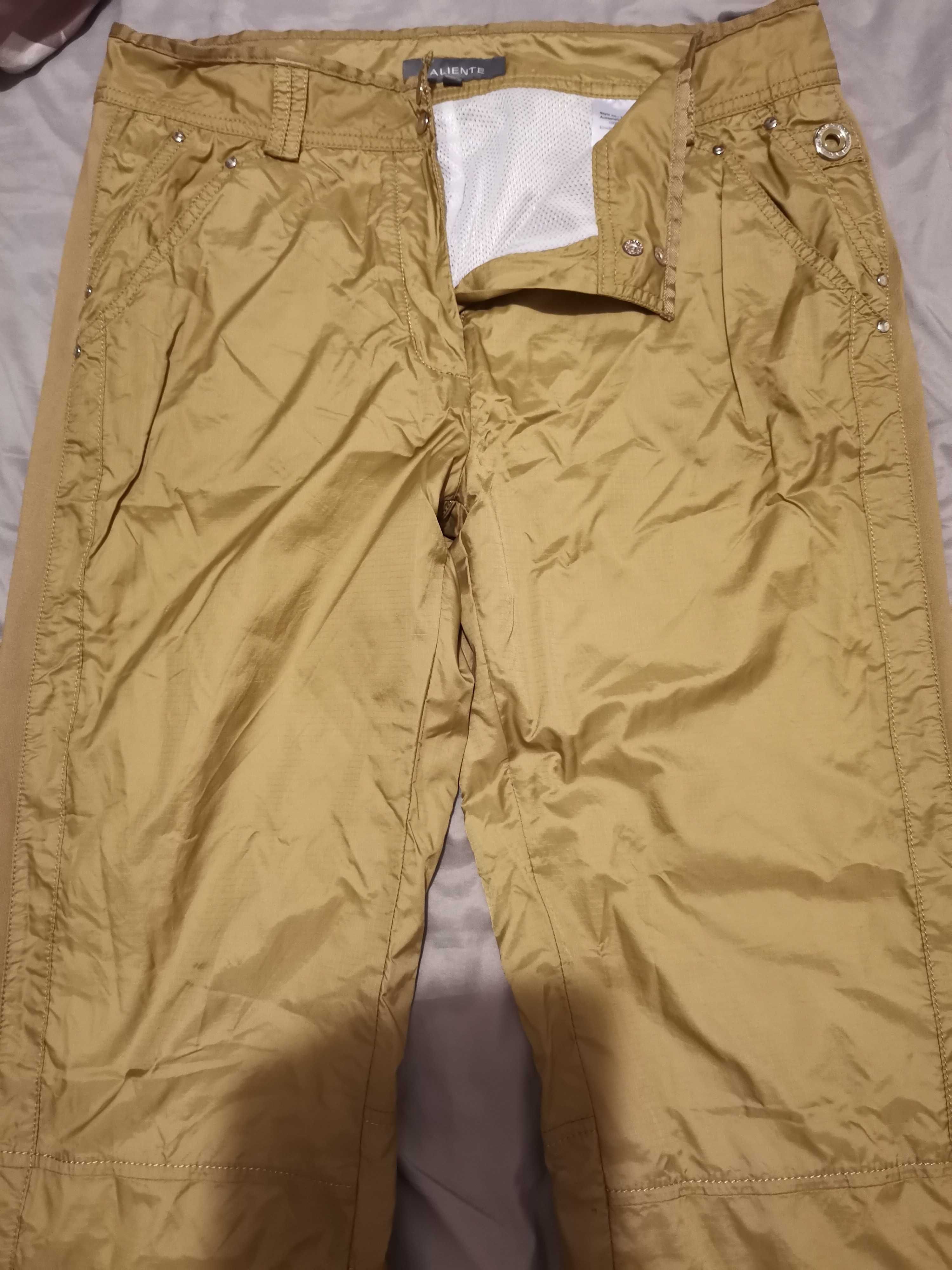 Vând pantaloni de damă noi