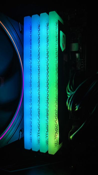 Memorii DDR4 32 GB (4x8 GB) Geil Orion RGB 3200 Mhz