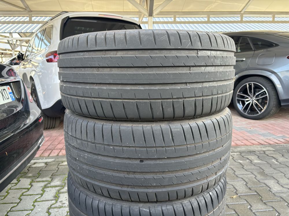 Нови летни гуми Michelin Pilot 4S 255/40/20 и 285/35/20