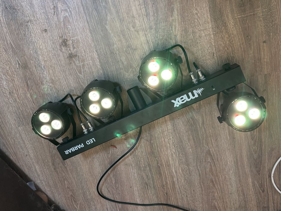 Set lumini cu stativ Light LED Parbar 4
