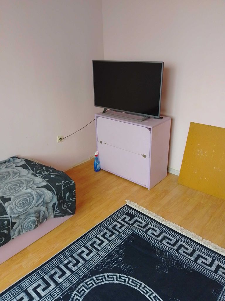 Продава се Двустаен апартамент в Разград, Орел - 62 кв.м за 946 €/кв.м - Снимка #2