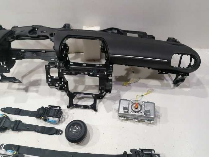 Toyota Yaris 4 CROSS - kit airbag - plansa bord -  centuri siguranta