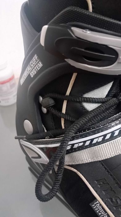 Зимни кънки за лед