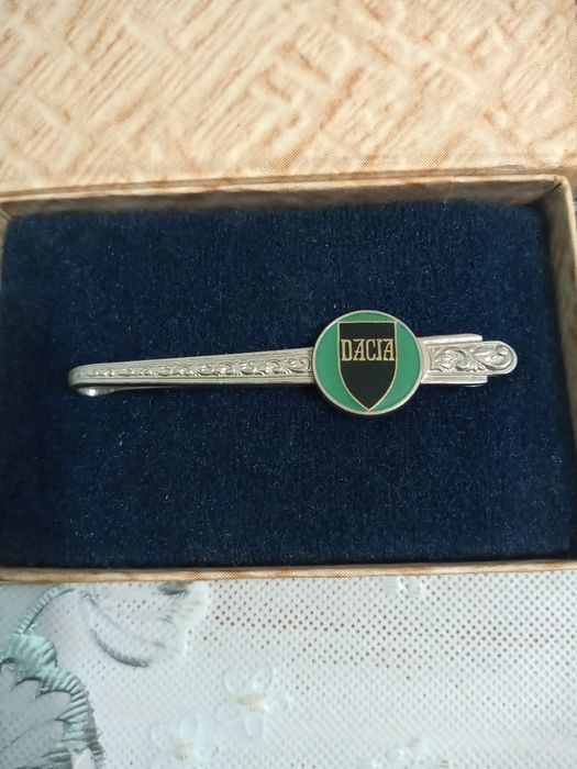 2.Cadouri:cana aniversară/picturi murale/portofel turn Eiffel/diorama