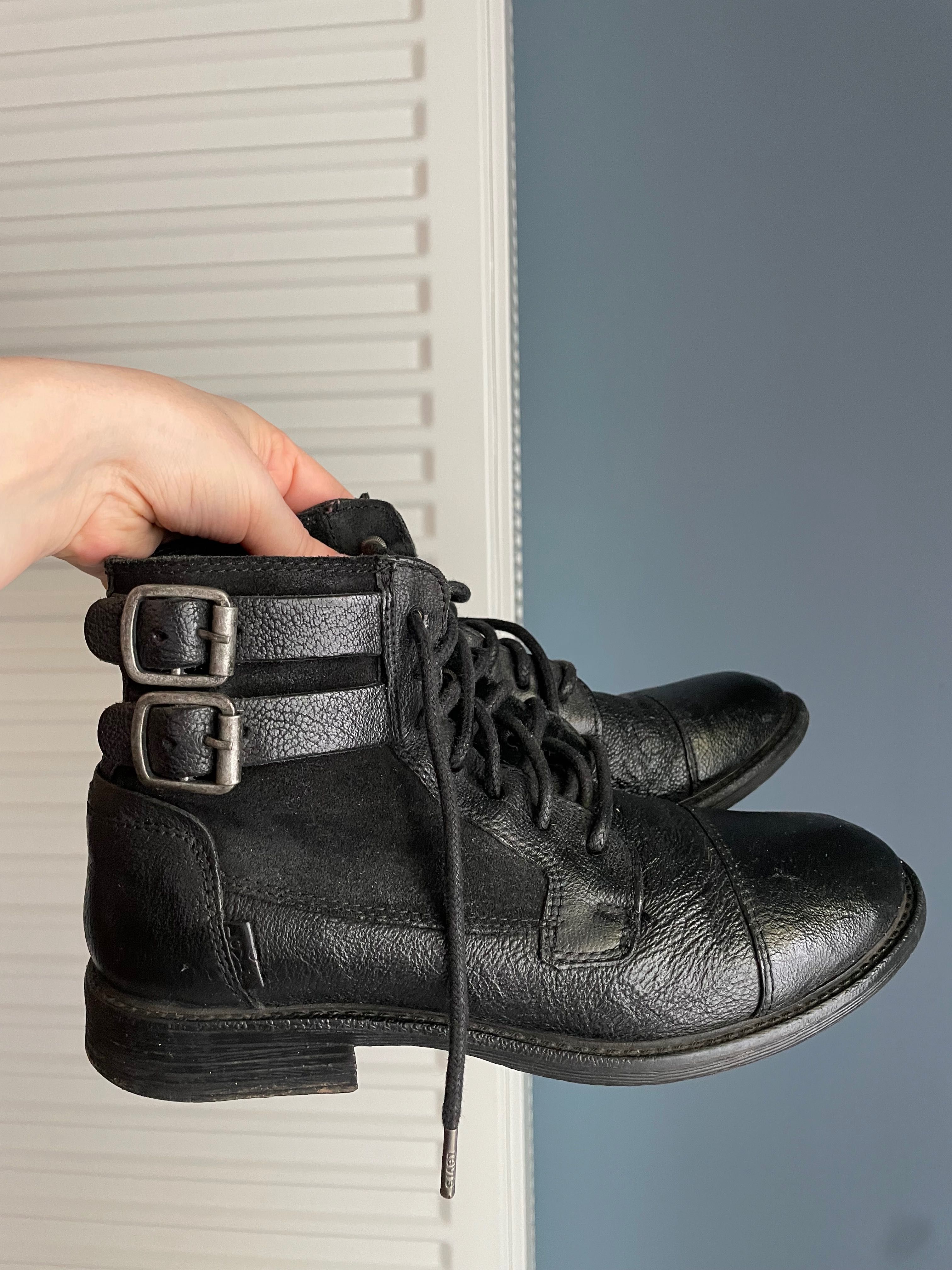Ghete/ bocanci dama Levi's, piele naturala