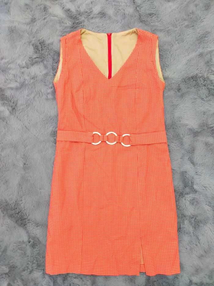 Rochie cambrata carouri
