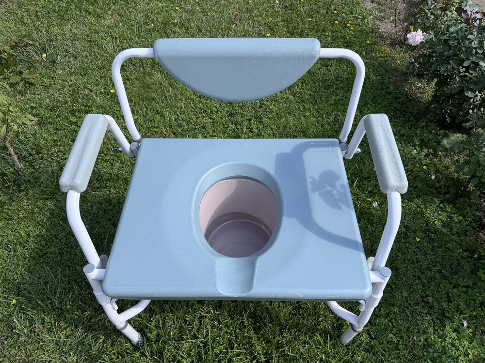 Scaun WC pentru persoane cu dizabilitati