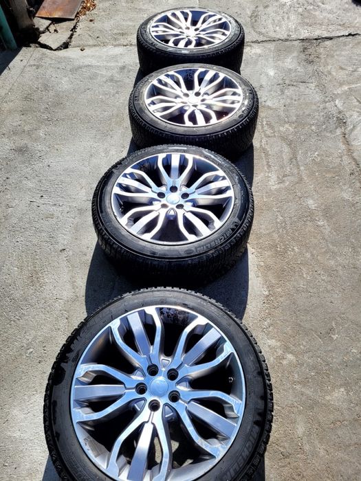 Диски с резиной от Range Rover
