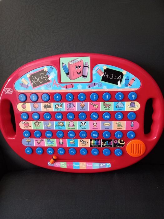 Детски таблет с цифри и букви на английски език