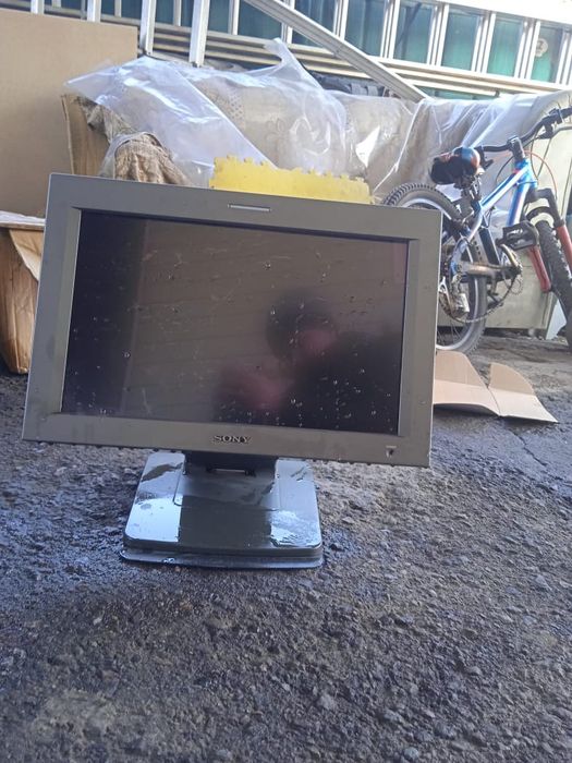 Продам ЖК-монитор Sony LMD-172