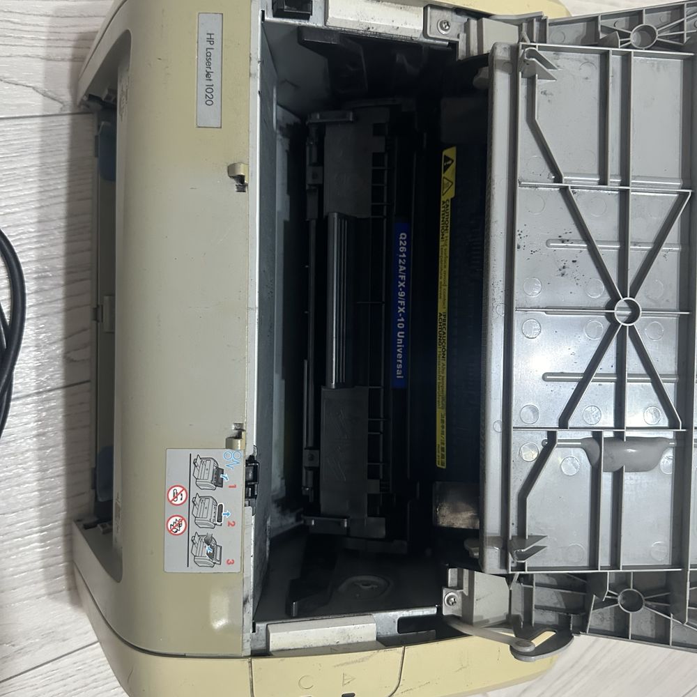 Принтер hp1020