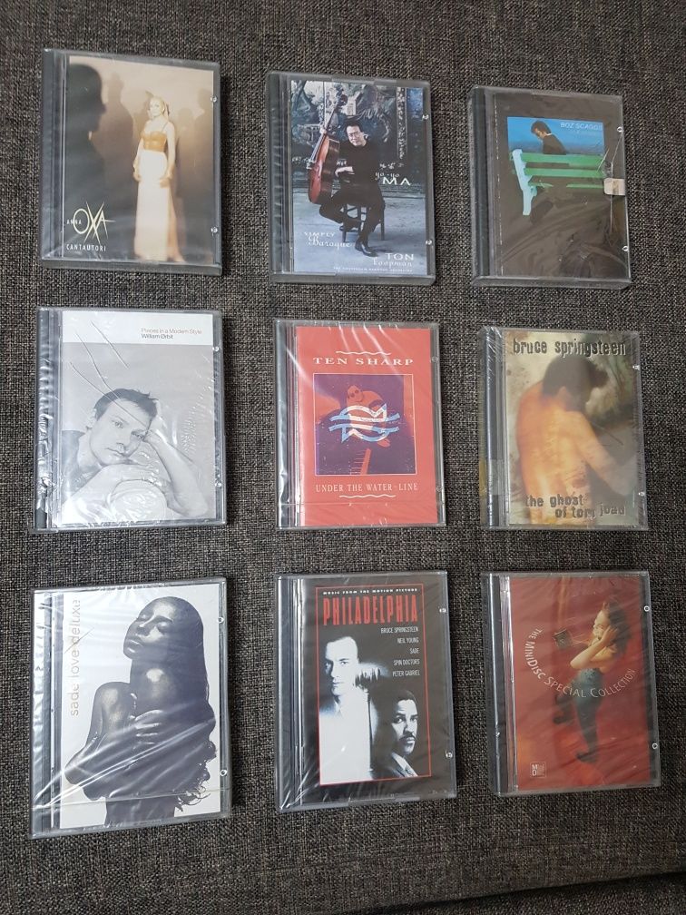 Minidiscuri originale preinregistrate
