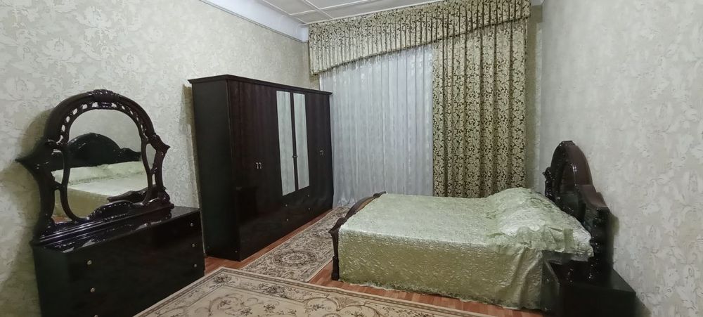 Ховли уй Ижарага берилади Паркентский Бозорни олдида 4 соток 4 хона