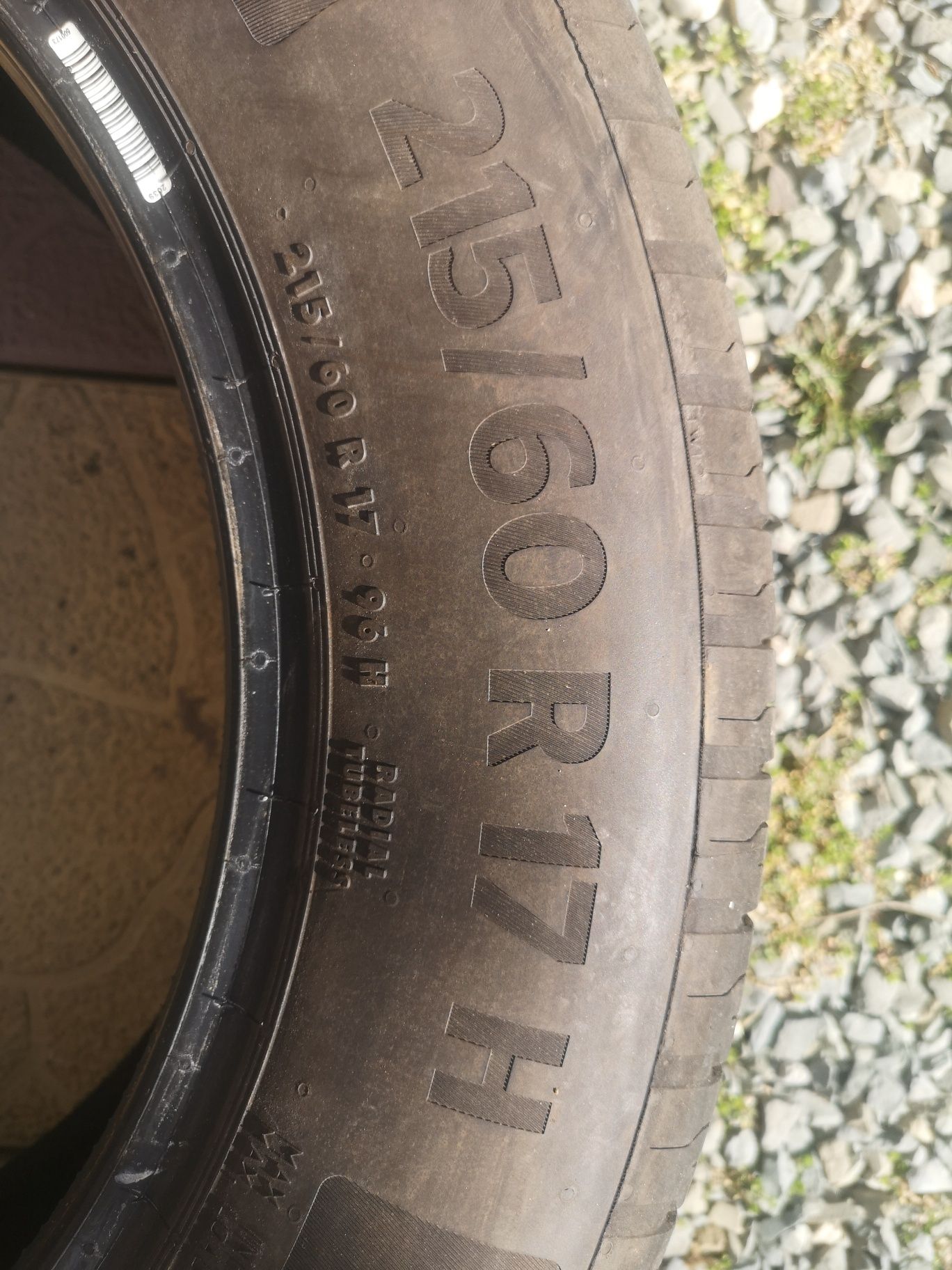 215/60 R17 Continental 300 lei bucata x4