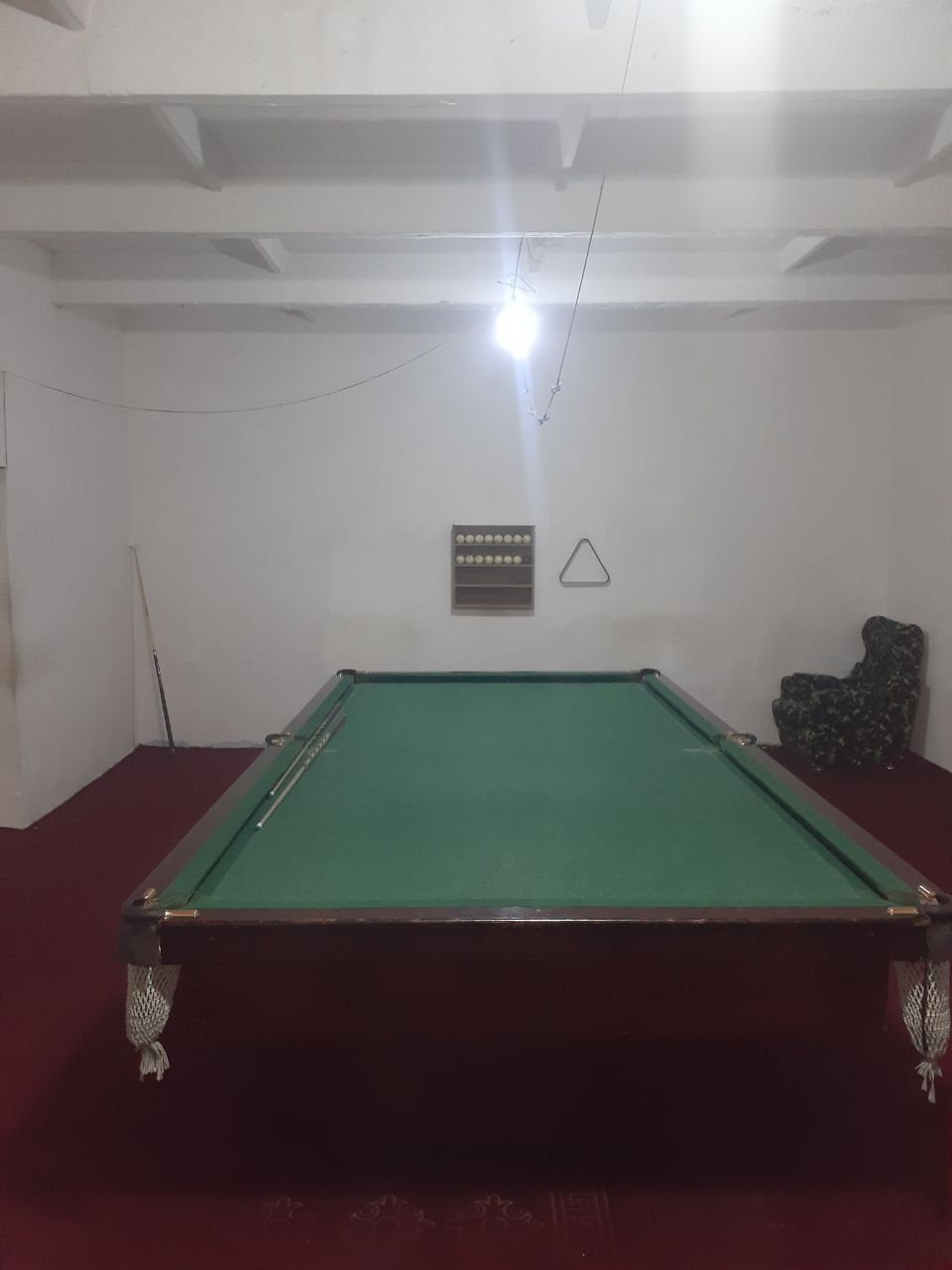 Billiards Stol Sotiladi B/U.Holati yahwi.Surhondaryo Oltinsoy Tuman