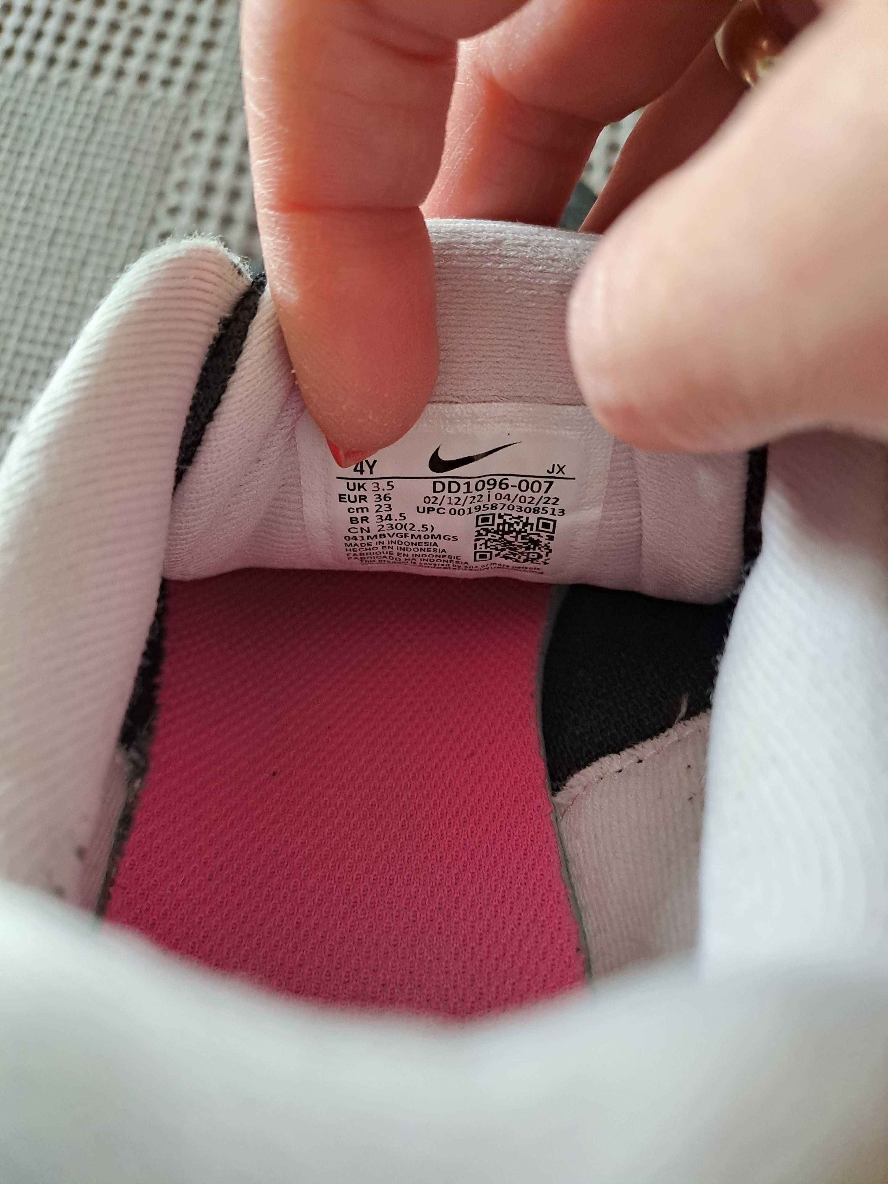 Маратонки Nike 36 номер
