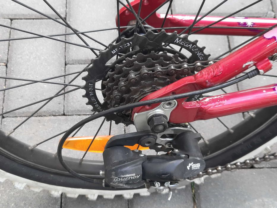 Bicicleta CUBE 200 20" fete