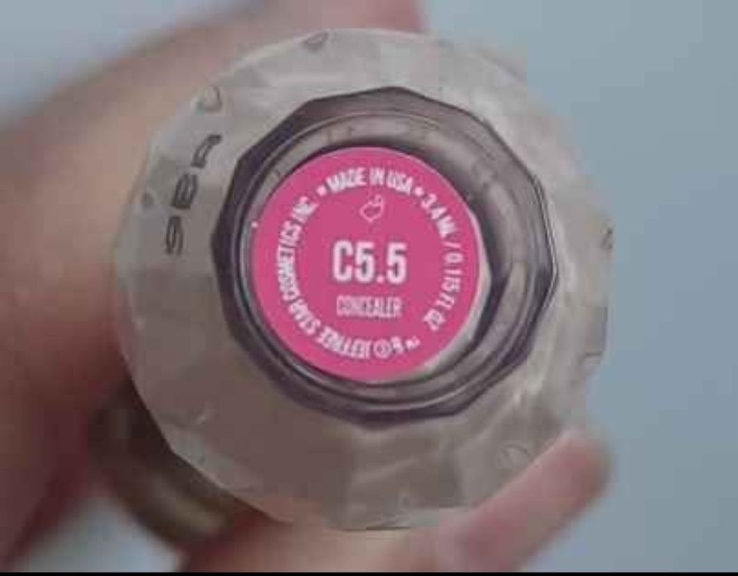 Нов коректор Jeffree Star и палитра