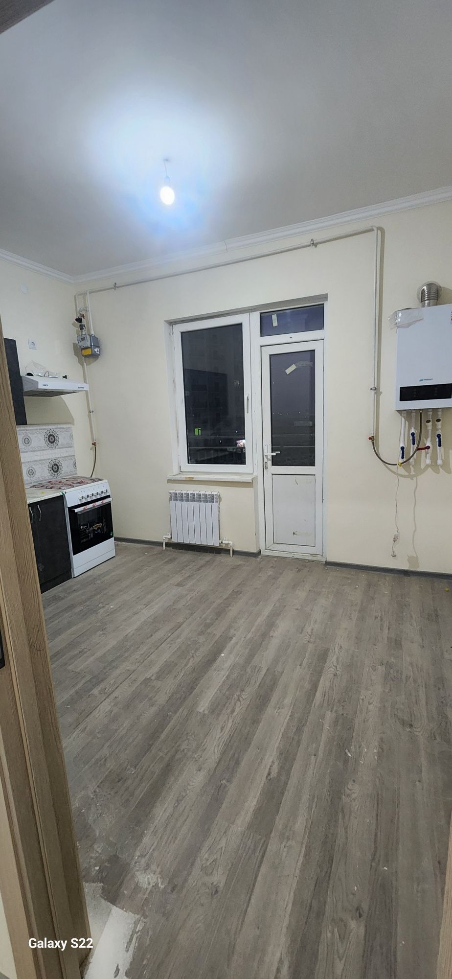 Зудлик билан 3 хонали кватира сотилади  330 милион кредит Корасув