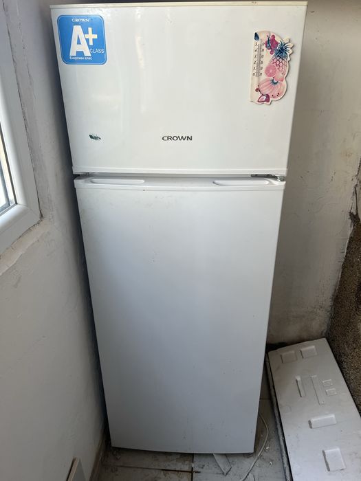 Хладилник Crown