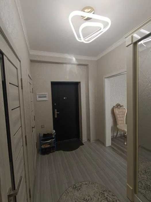Продается 3-комнатная квартира, Чиланзар, Афруз, кирпичный дом, 84 м²
