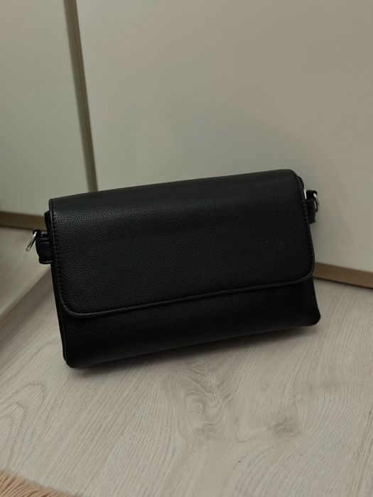 Женская, черная сумка