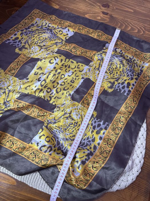 Дамски пуловер размер М подарък фишу