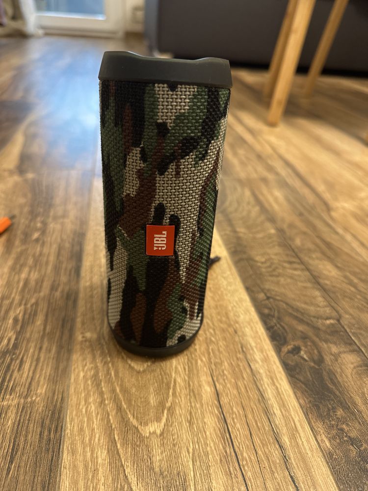 JBL flip 4 Speaker Camo edition
