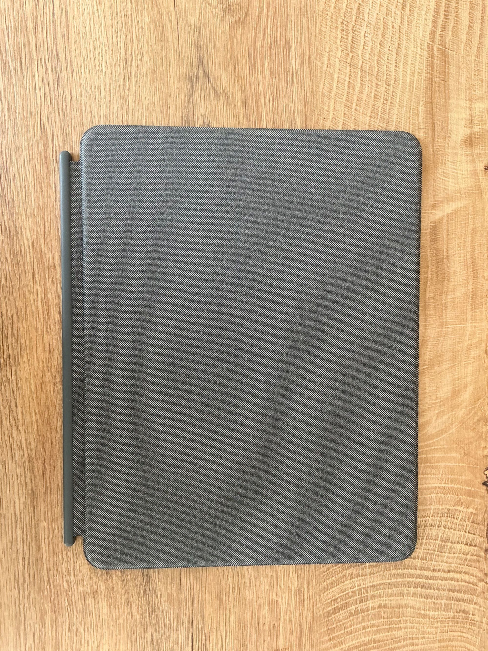 Husa Ipad cu tastatura logitech combo touch 12.9 5th