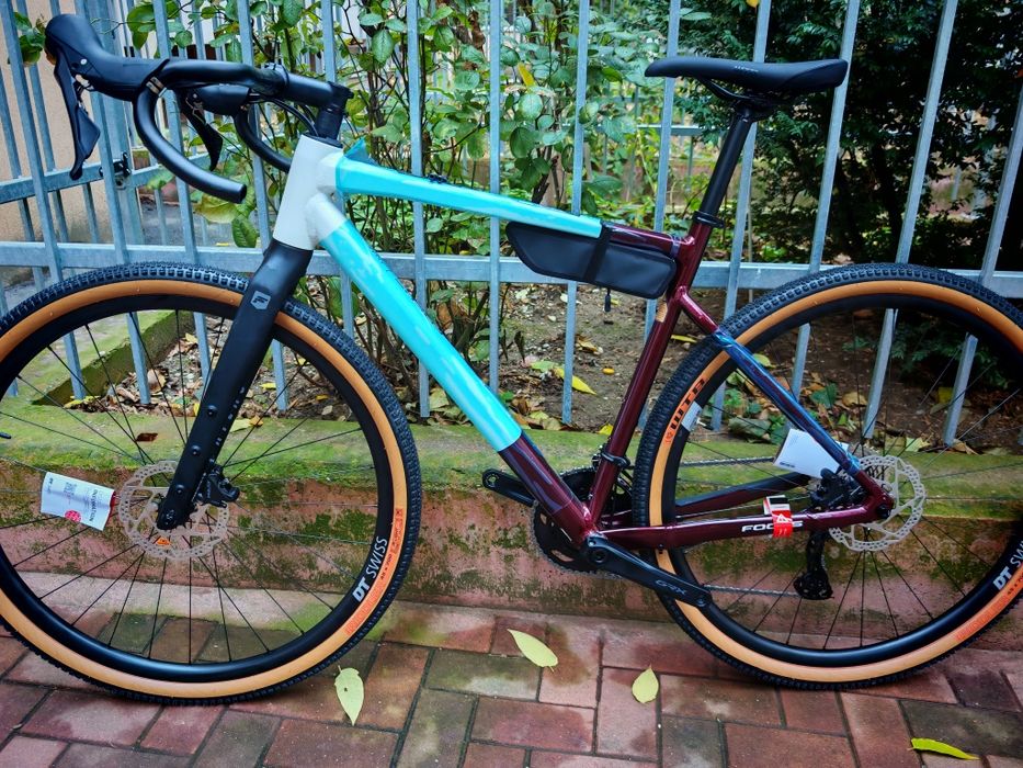 Bicicleta cursiera ciclocros gravel Focus Atlas 6.8 size M GRX 2025