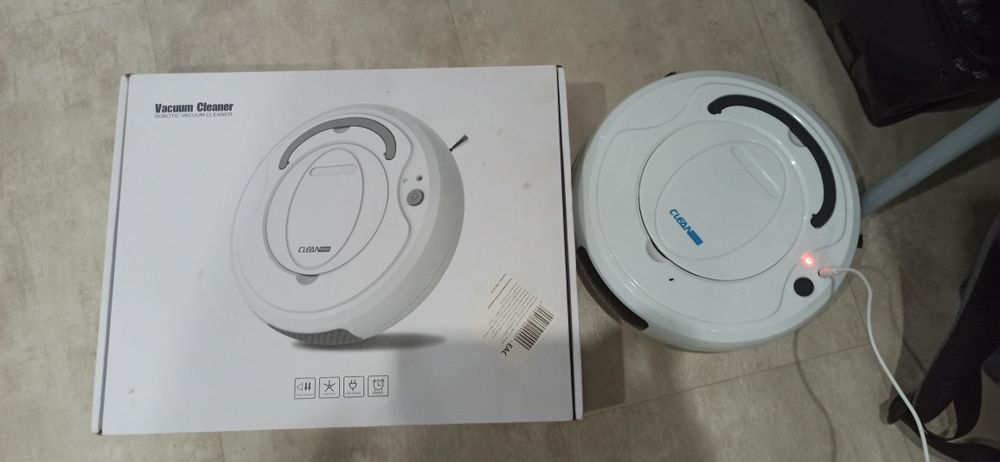 Продам робот пылесос