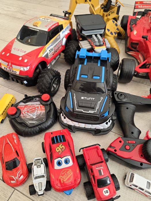 Разнообразни Играчи за малки и големи деца