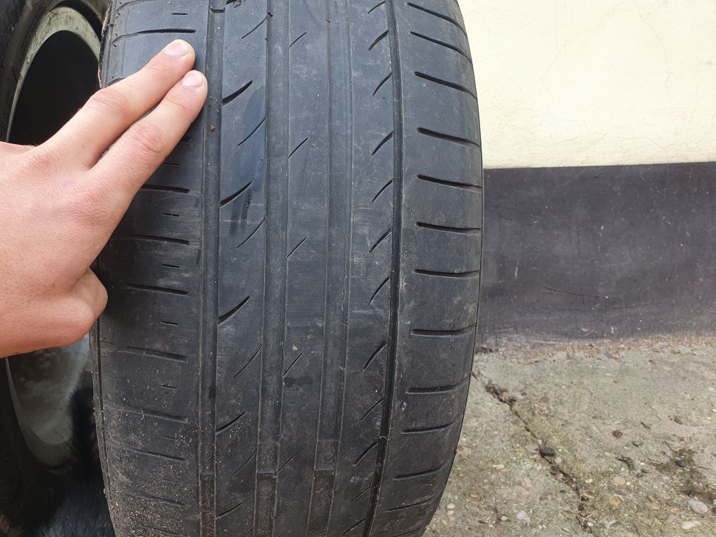 Vând cauciucuri 245,50r18