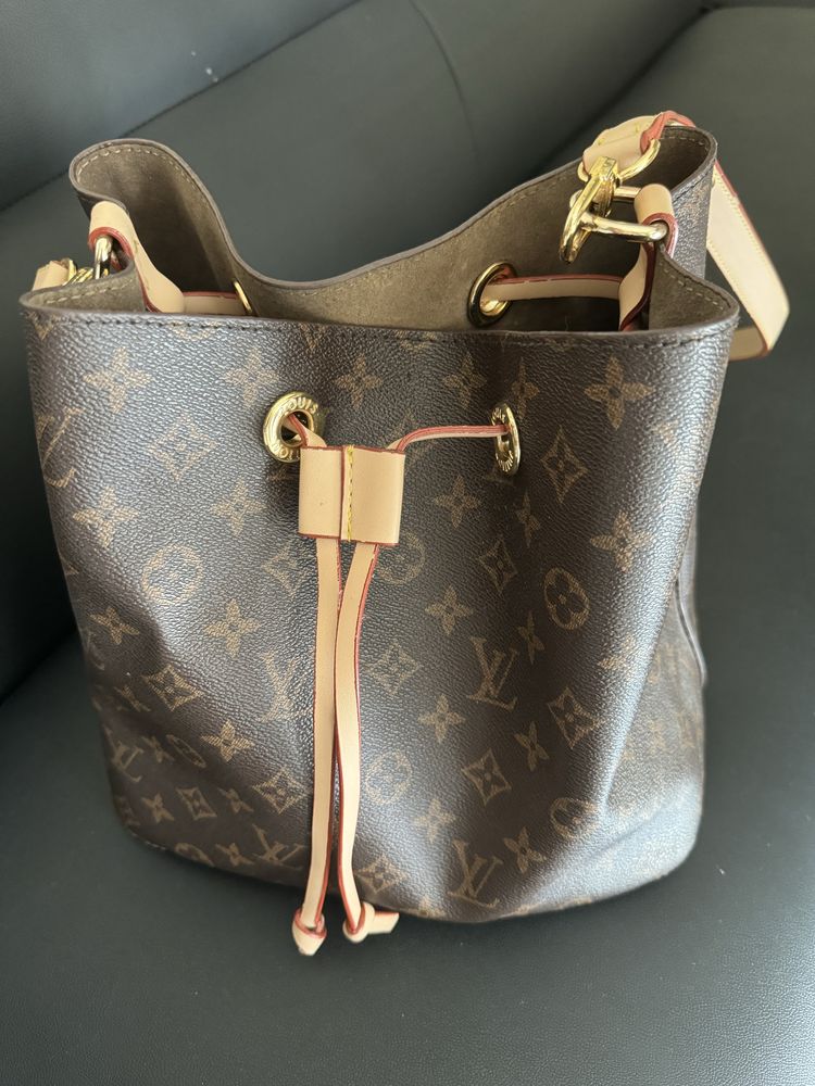 Geanta dama  Louis Vuitton