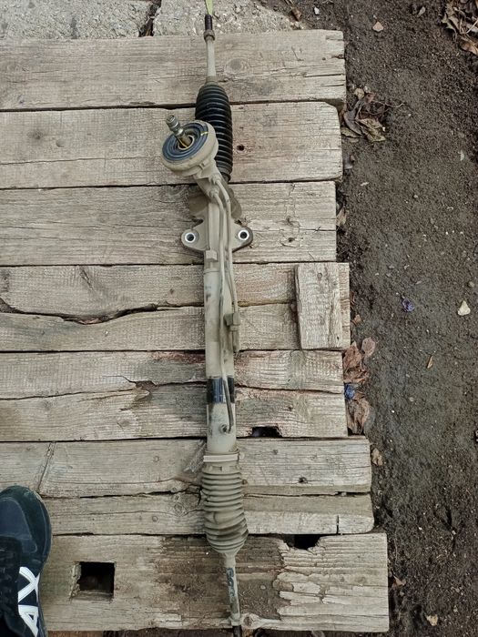 Продам рулевую рейку